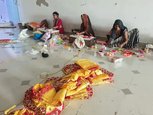(kanha clothes):