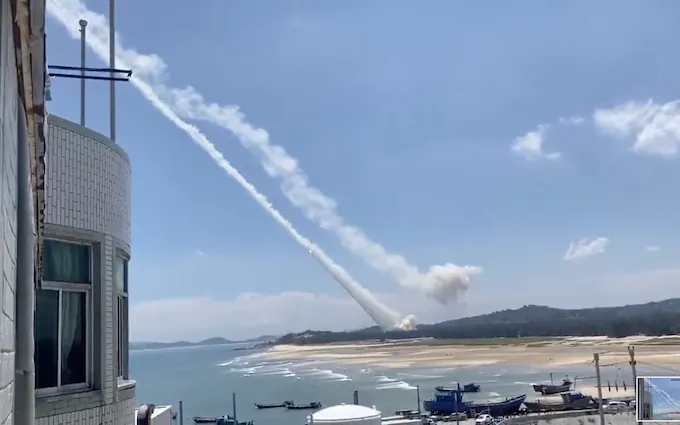 (Chinese missiles )