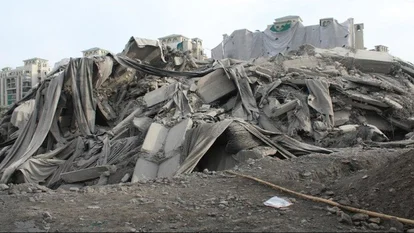 (debris):