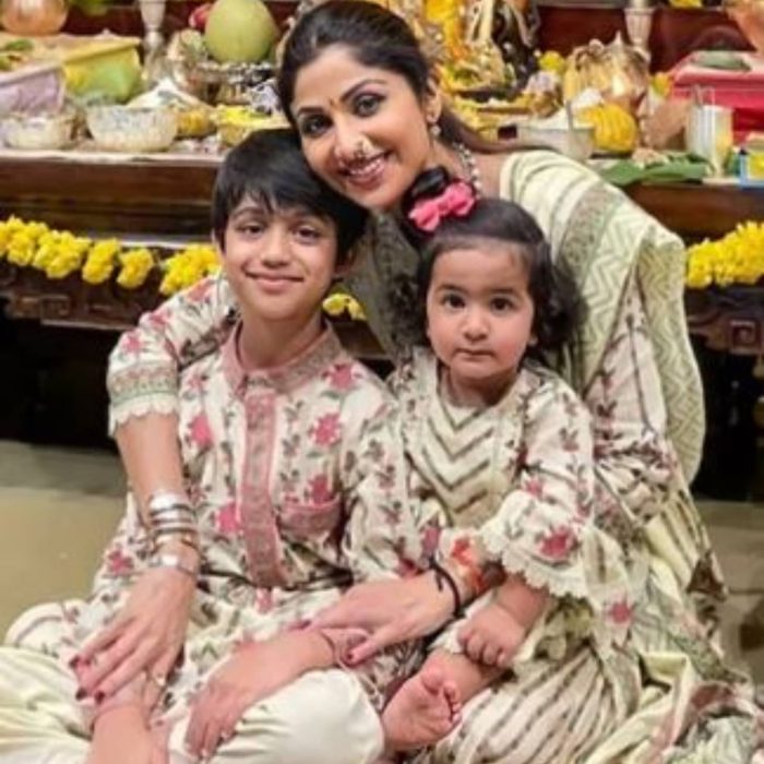 (Bollywood)