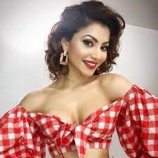(Urvashi Rautela )