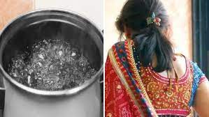 (Boiling water)