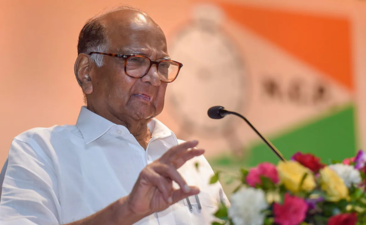 र ( Sharad Pawar)