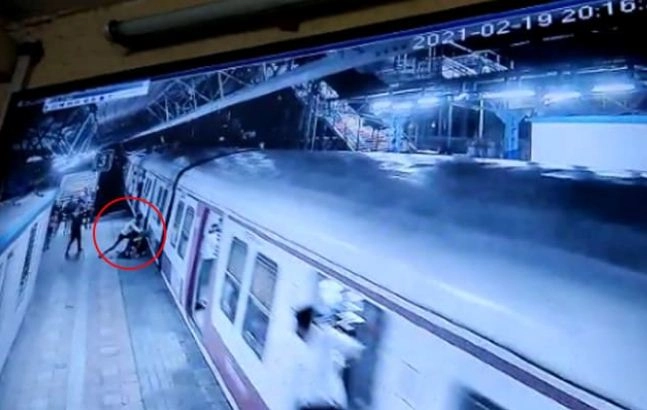 ( train)