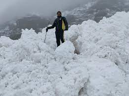 ( glacier) 
