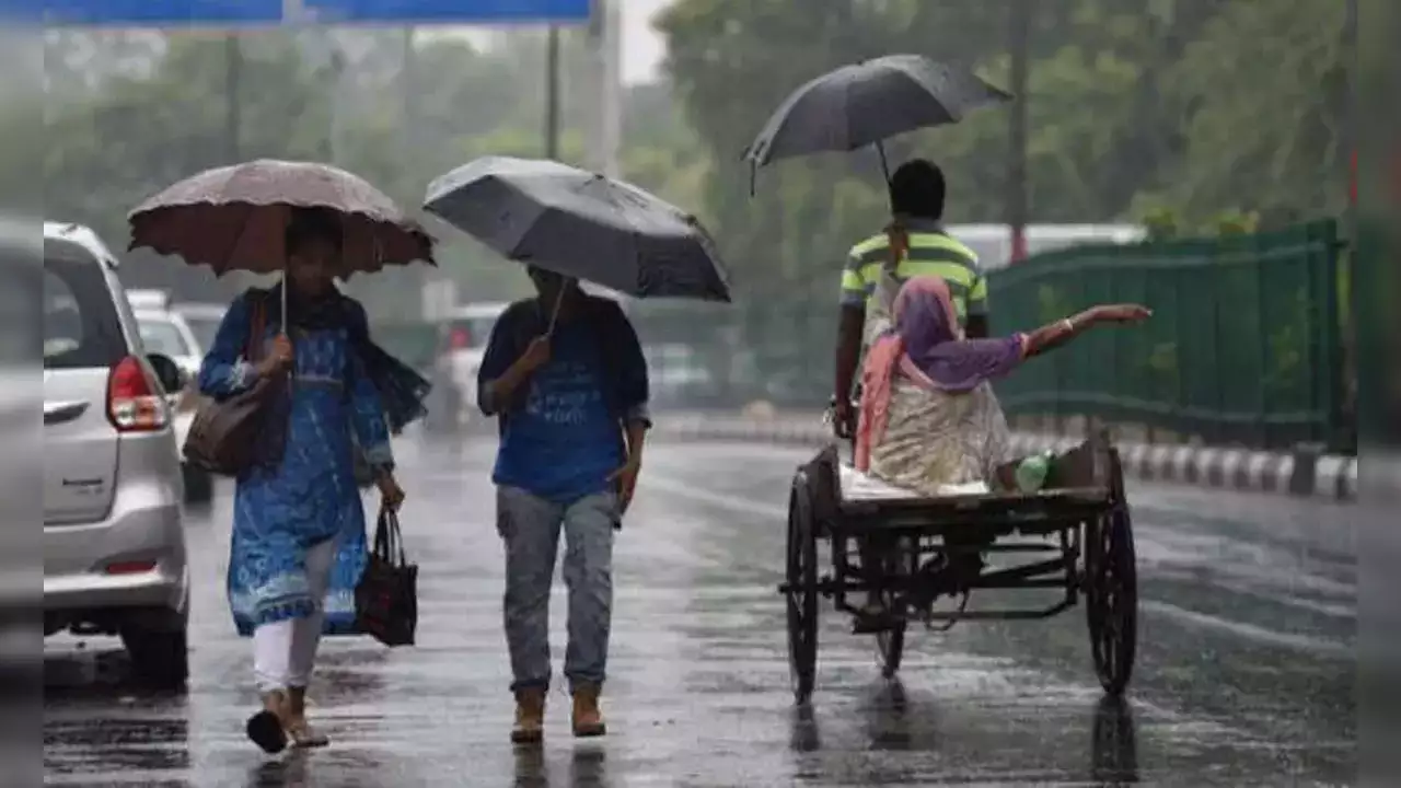 (भारी बारिश)