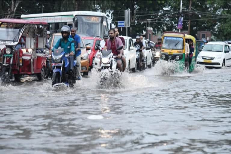 (दिल्ली)