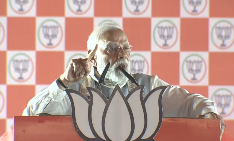 प्रधानमंत्री नरेंद्र मोदी